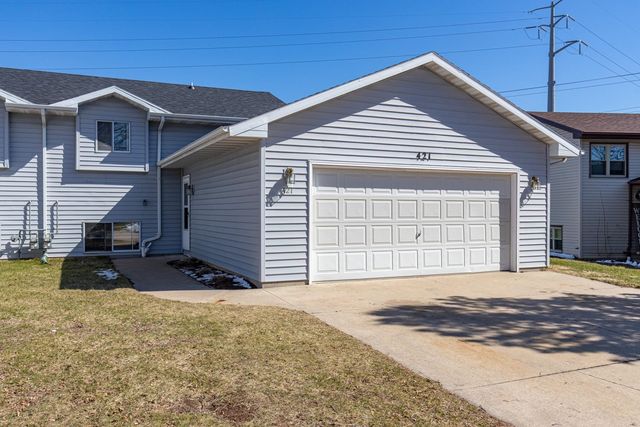 421 Arthur Ct, Kimberly, WI 54136