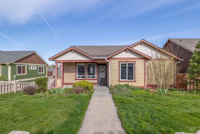 2624 Granville St, Moscow, ID 83843