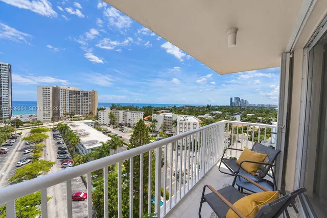 3161 S  Ocean Dr #1106, Hallandale, FL 33009