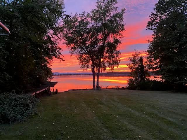 407 Us Route 2, Grand Isle, VT 05458