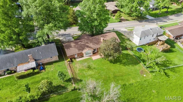 1572 Lexington Ave, Cape Girardeau, MO 63701