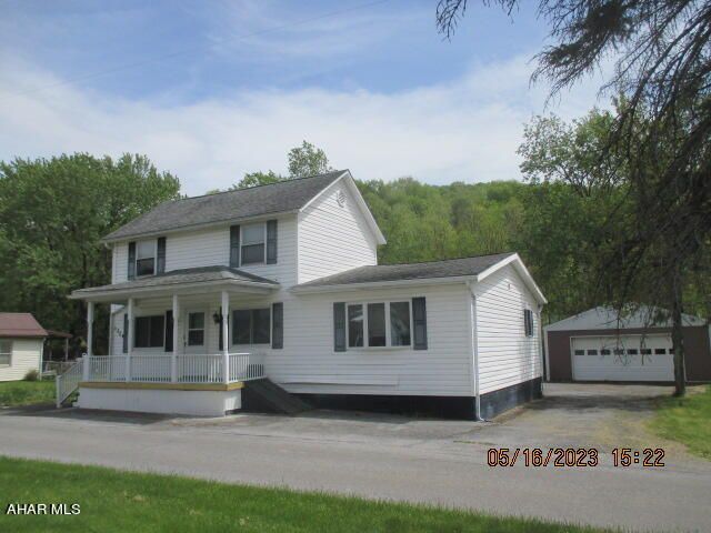 1204 Kennedy Ave, Northern Cambria, PA 15714