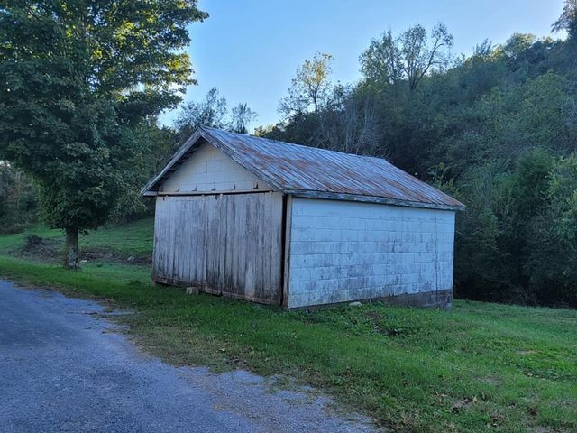 7 Puncheon Camp Rd   #7, Bell Buckle, TN 37020