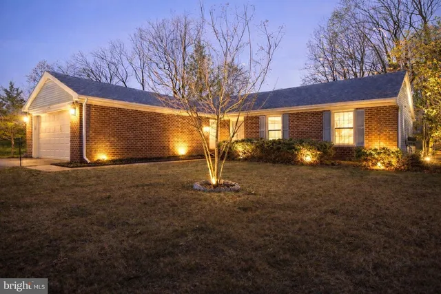 2572 Golfers Ridge Rd, Annapolis, MD 21401