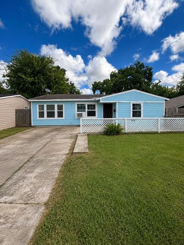 2405 Ingersol Ave, Pasadena, TX 77506