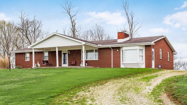 5693 N  State Route 376 NW, McConnelsville, OH 43756