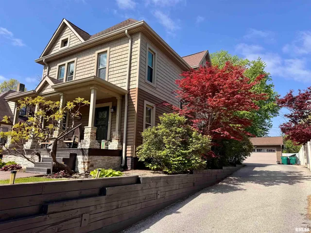 648 S  Randolph St, Macomb, IL 61455