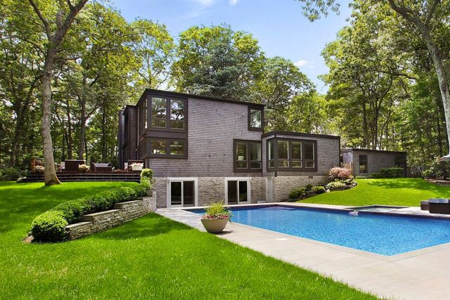 1006 Head Of Pond Rd, Water Mill, NY 11976
