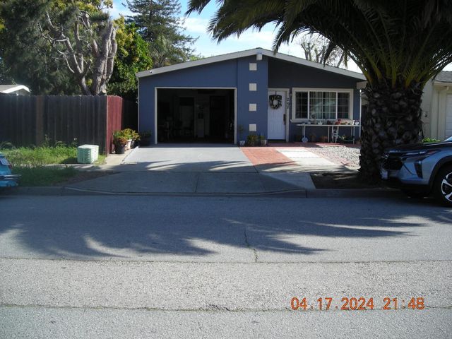 262 Hushbeck Ave, Watsonville, CA 95076