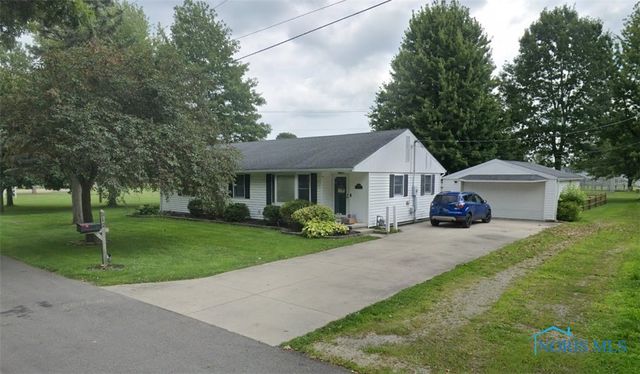 512 State St, Elmore, OH 43416
