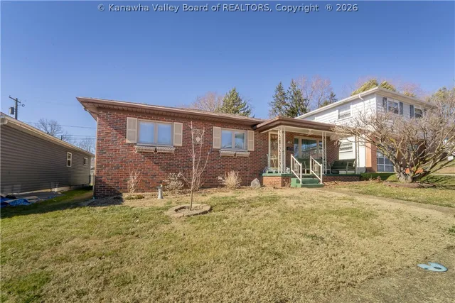 435 24th St, Dunbar, WV 25064