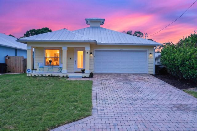 798 SW 33rd Street, Palm City, FL 34990
