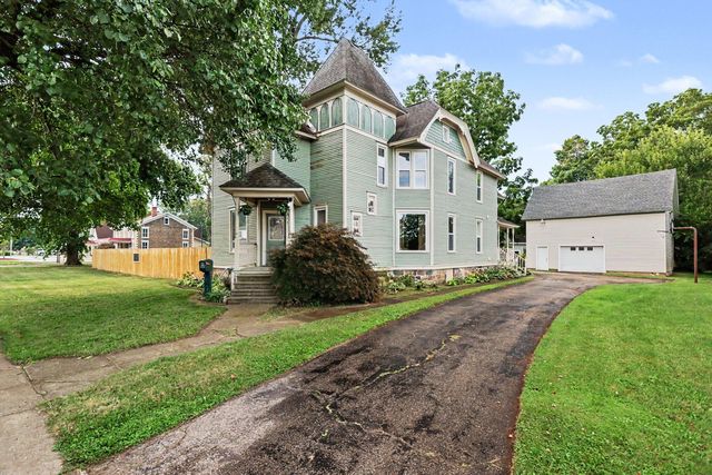 211 S  Hillsdale St, Homer, MI 49245