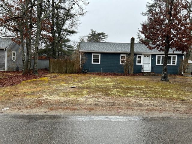 58 Cohasset Rd, Buzzards Bay, MA 02532