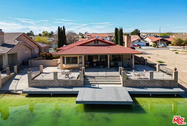 14523 Mast Ln, Helendale, CA 92342