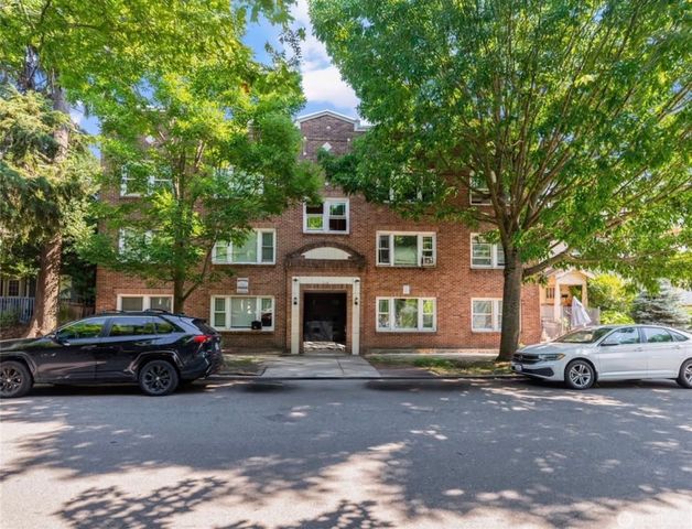 809 S  I St #205, Tacoma, WA 98405