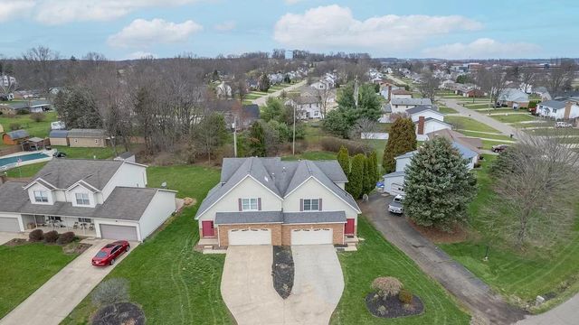 5123 Echovale St NW #1, North Canton, OH 44720
