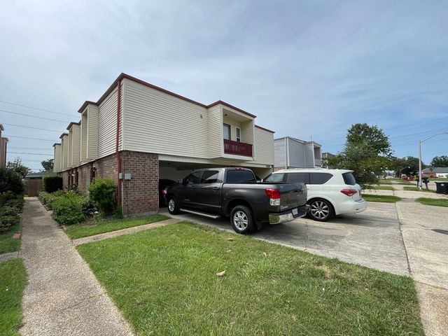 4329 Loire Dr, Kenner, LA 70065