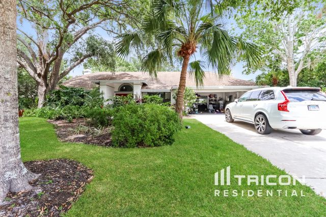 16147 Vanderbilt Dr, Odessa, FL 33556