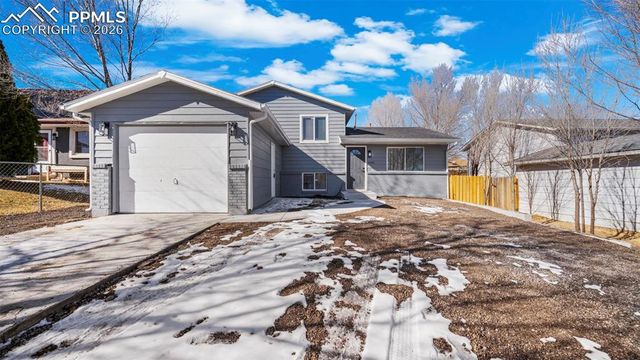 4346 College View Dr, Colorado Springs, CO 80906