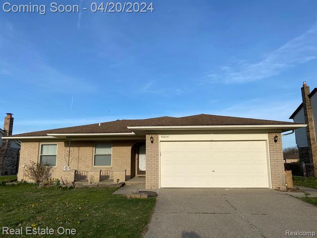 40614 Harmon Dr, Sterling Heights, MI 48310