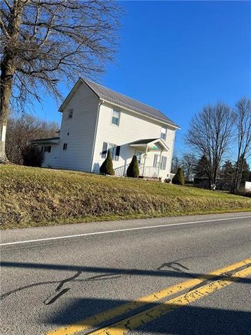 1737 Perry Hwy, Volant, PA 16156