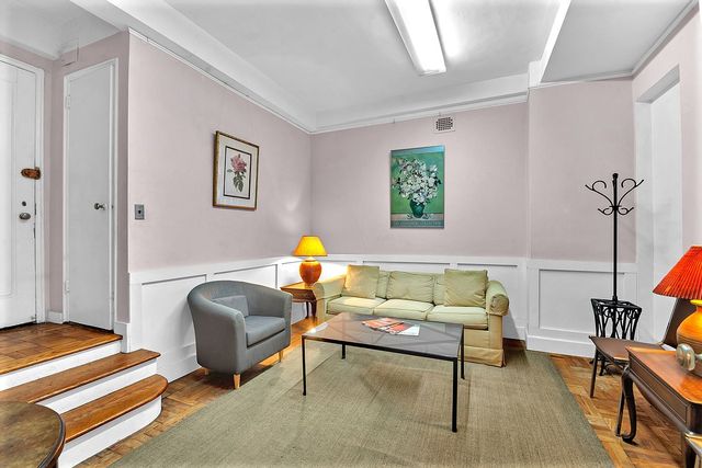 15 W  84th St #1D, New York, NY 10024