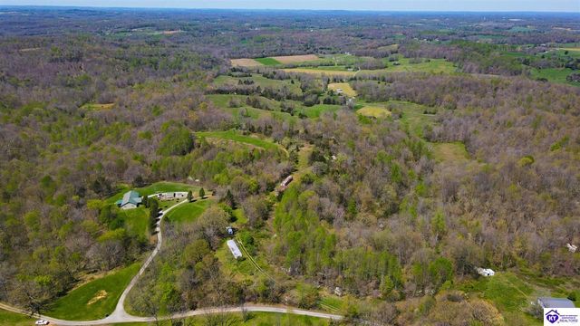 190 Maple Hill Spur Rd, Greensburg, KY 42743