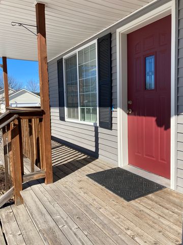 1225 E  Cactus Ave, Post Falls, ID 83854