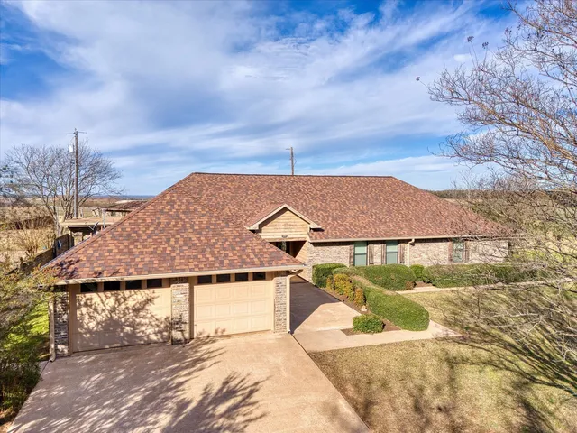1505 Jane Ln, West, TX 76691