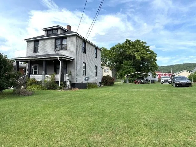 319 S  Lexington Ave, Covington, VA 24426