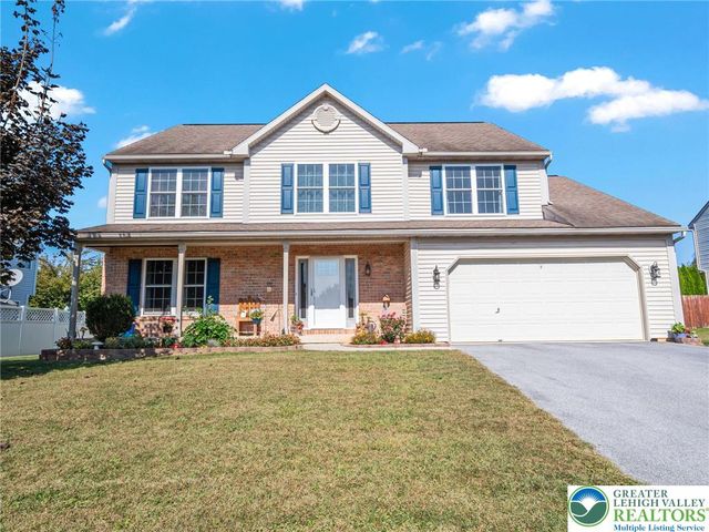307 Monaco Ln, Blandon, PA 19510