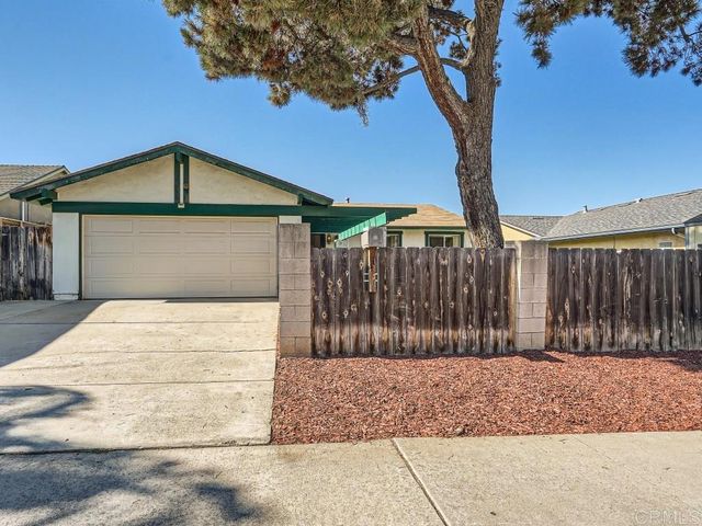 2450 Trace Rd, Spring Valley, CA 91978