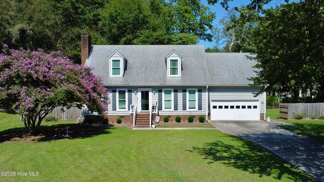 329 S Wedgewood Drive, Washington, NC 27889