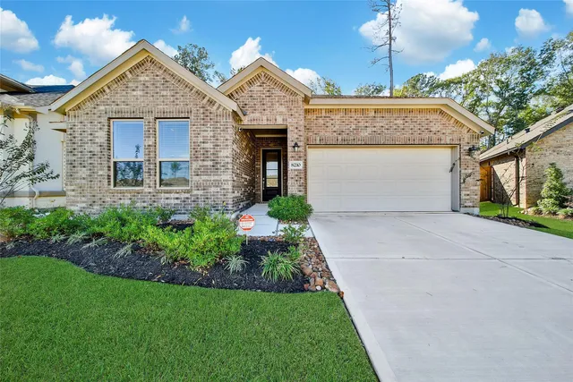8210 Boundary Waters Dr, Porter, TX 77365