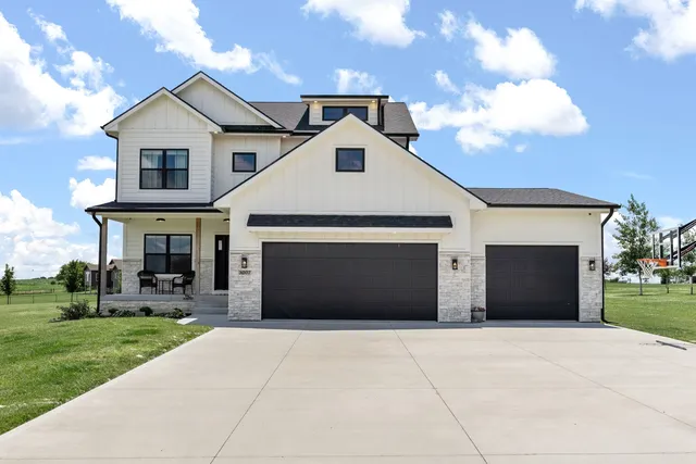 3007 Tassel Ln, Adel, IA 50003