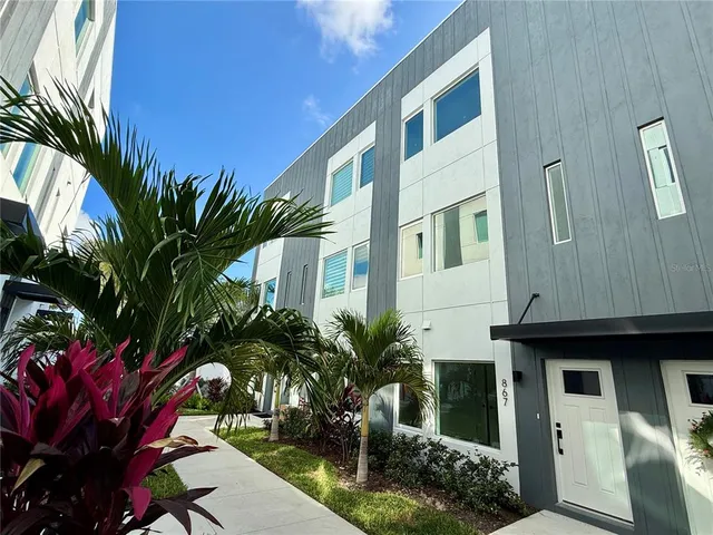 867 6th Ave S, Saint Petersburg, FL 33701