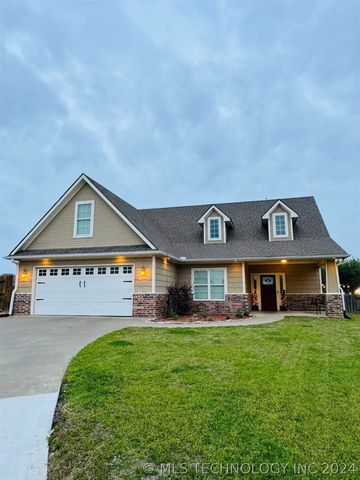 3324 Carriage Point Dr, Durant, OK 74701