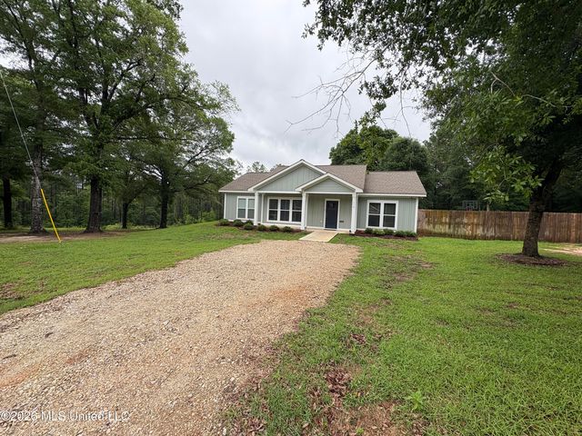 116 Holland Rd, Lucedale, MS 39452