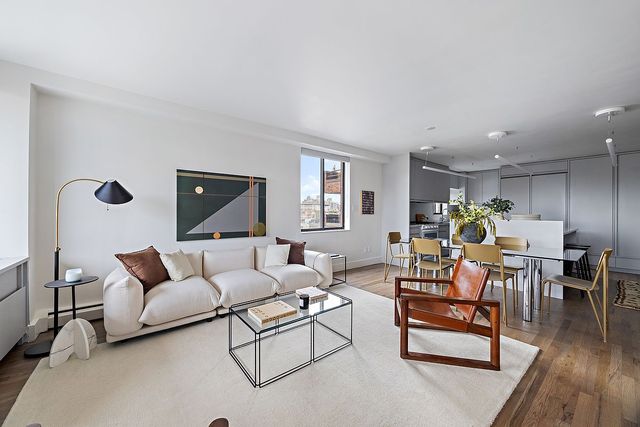 63 Downing St #8A, New York, NY 10014