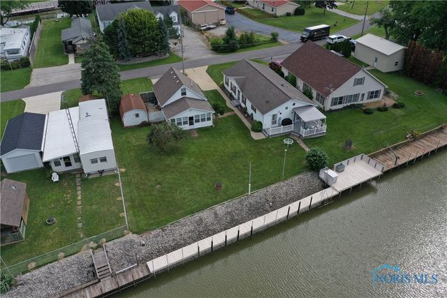 2915 W  Risingsun Rd, Port Clinton, OH 43452