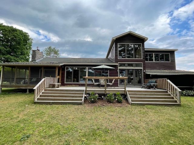 111 S  5th St, Northville, NY 12134