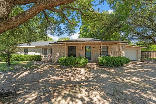 200 Brenda St, Waco, TX 76705