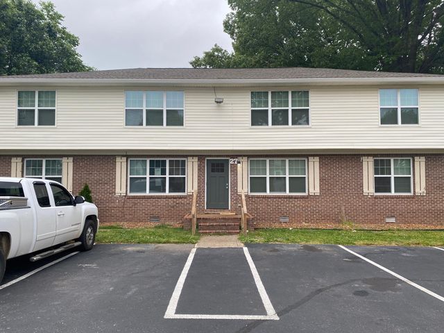 27 Brianfield Dr #A, Jackson, TN 38305
