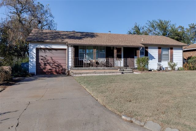1101 Hickory Ln, Midwest City, OK 73110