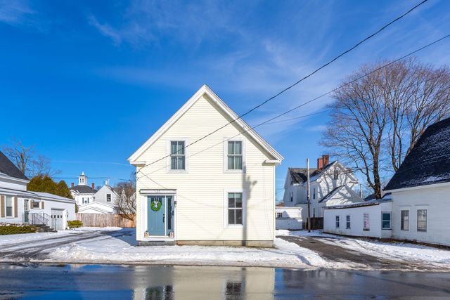 57 Grace Street, Rockland, ME 04841