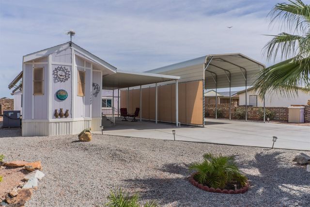 13648 E  55th St, Yuma, AZ 85367
