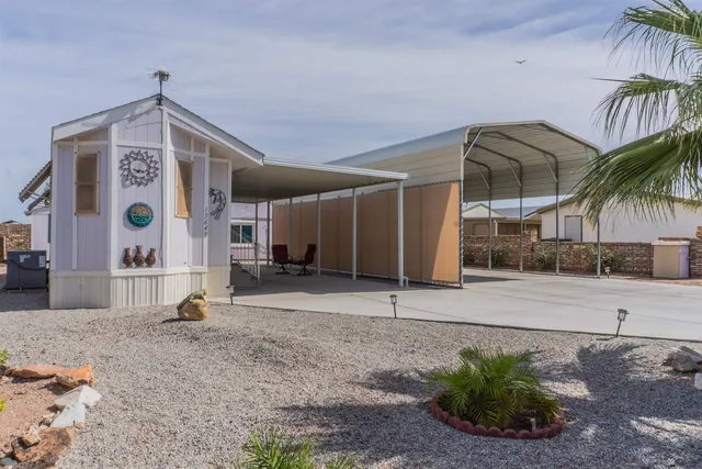 13648 E  55th St, Yuma, AZ 85367