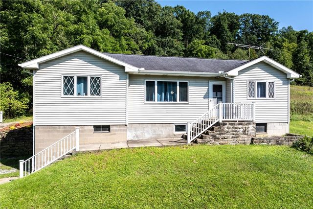 445 Little Creek Rd, Harmony, PA 16037