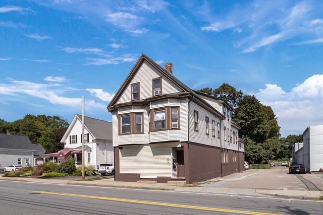 159 E  Central St, Franklin, MA 02038